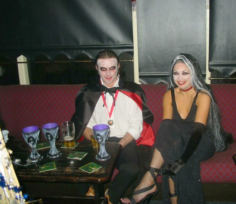 ../Images/Halloween-in-Bunclody-2004 IMG_3428.jpg